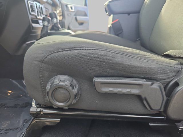 Used 2022 Jeep Wrangler Unlimited Sport image 28