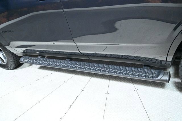 Used 2024 Chevrolet Tahoe Z71 w/ Z71 Off-Road Package AWD/4WD image 15