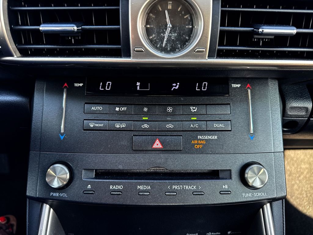 Used 2016 Lexus IS 300 AWD w/ Premium Package image 18