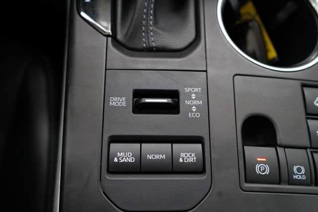 Used 2023 Toyota Highlander XLE image 57