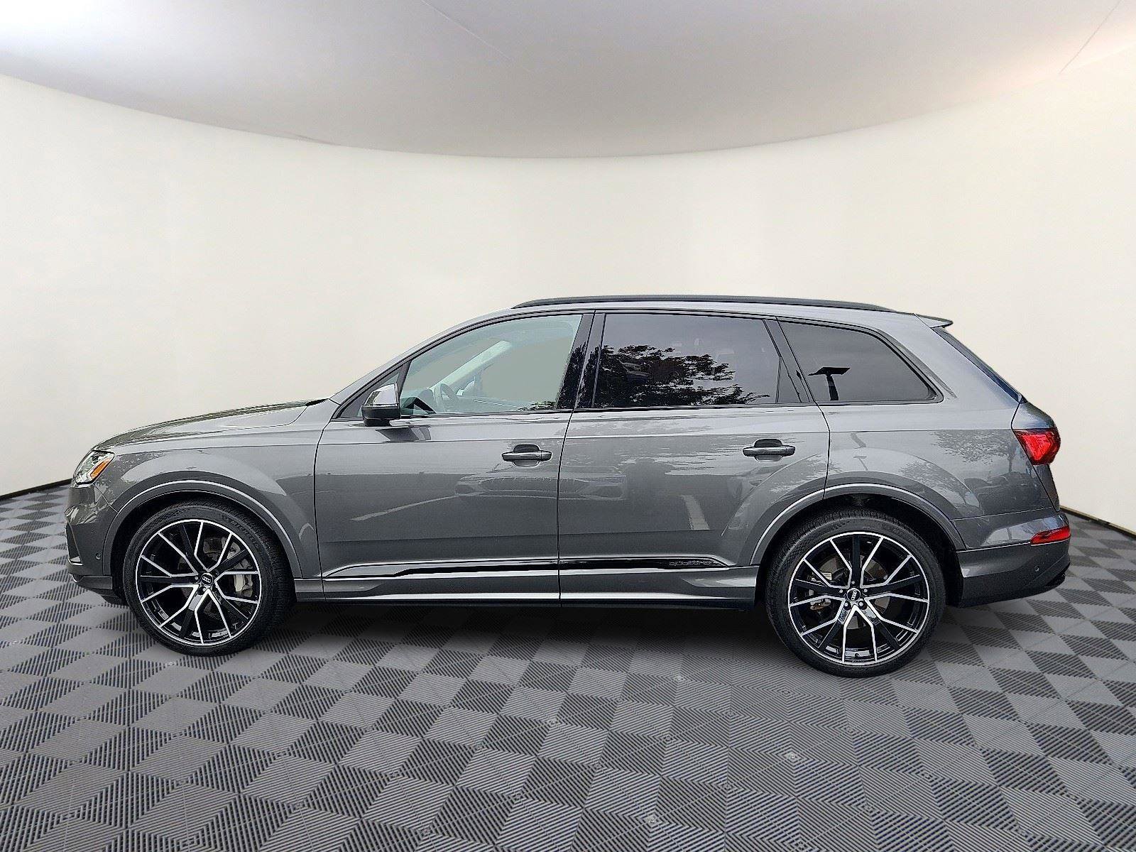 Used 2021 Audi Q7 3.0T Prestige w/ Prestige Package image 4