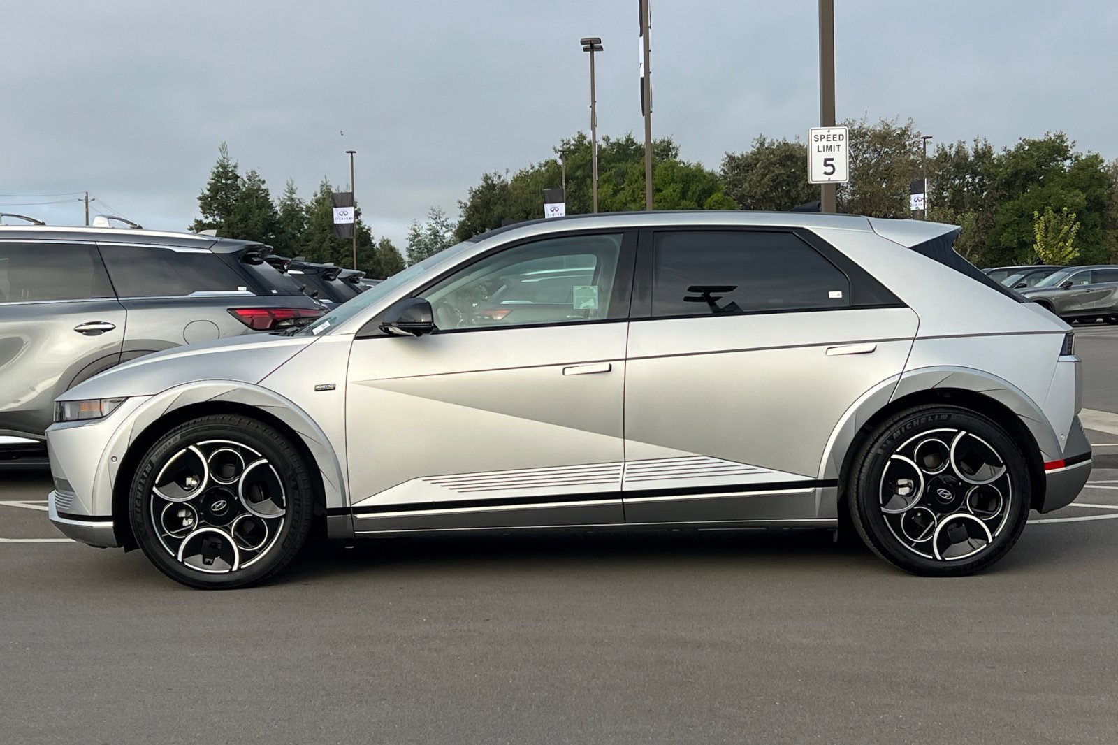 Used 2024 Hyundai Ioniq 5 Limited image 7