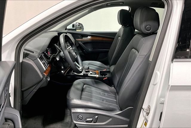 Used 2023 Audi Q5 2.0T Premium w/ Convenience Package AWD/4WD image 26