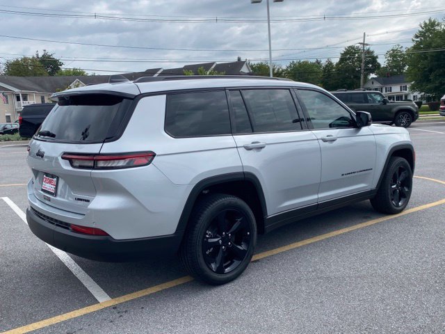 Used 2025 Jeep Grand Cherokee L Limited w/ Luxury Tech Group II AWD/4WD image 5