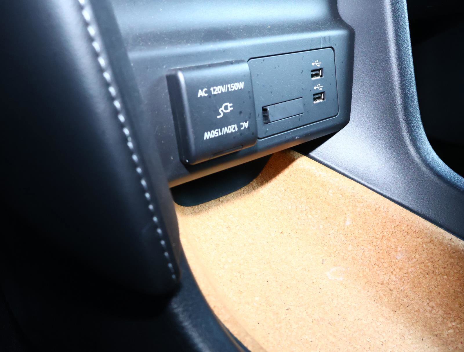 Used 2022 MAZDA MX-30 Electric w/ Premium Plus Pkg image 28