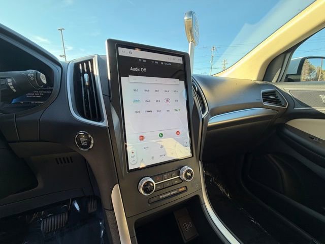 Certified 2022 Ford Edge SEL image 14