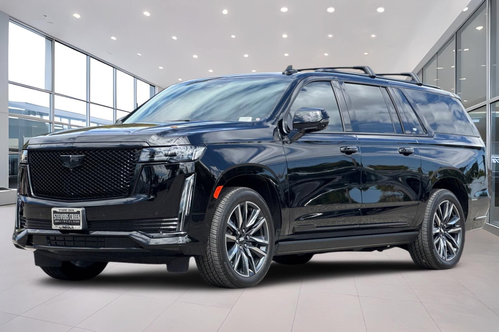 Used 2022 Cadillac Escalade ESV Sport w/ Touring Package AWD/4WD image 8