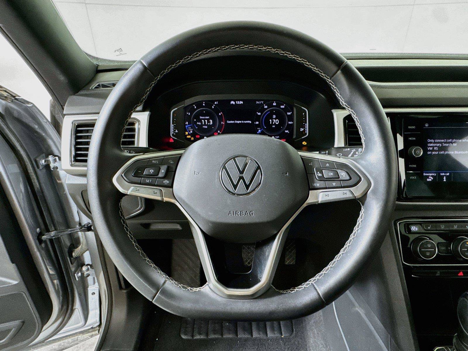 Used 2023 Volkswagen Atlas Cross Sport SE w/ Panoramic Sunroof Package FWD image 9