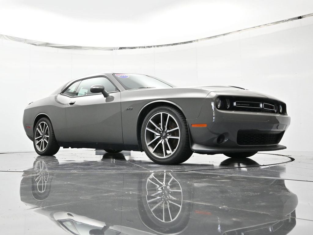 Used 2023 Dodge Challenger R/T image 40