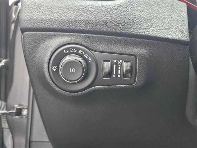 Used 2019 Jeep Compass Trailhawk image 23