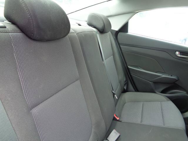 Used 2022 Hyundai Accent SEL FWD image 11