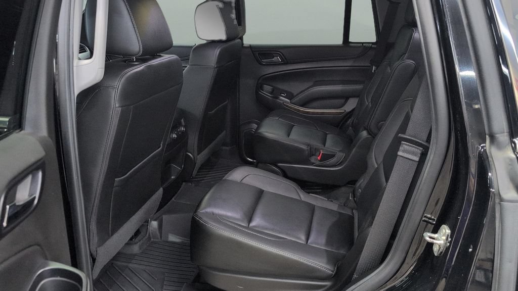 Used 2019 Chevrolet Tahoe LT w/ Luxury Package AWD/4WD image 18