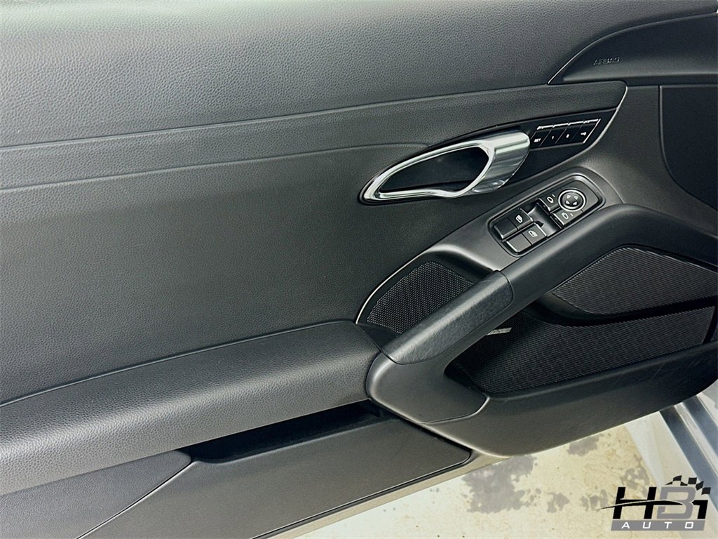 Used 2015 Porsche Boxster image 14