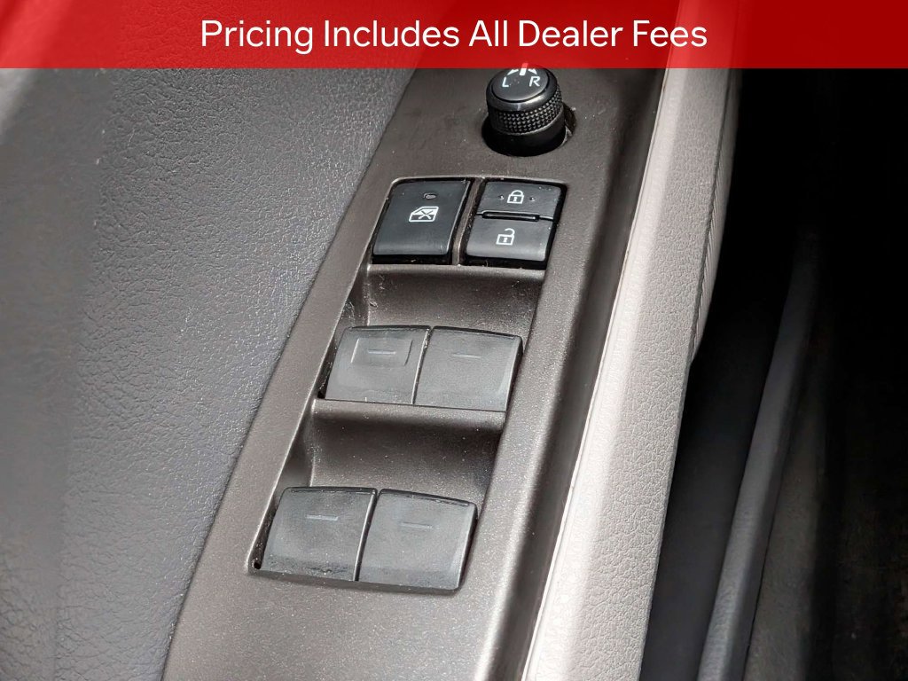 Used 2021 Toyota Camry SE FWD image 24
