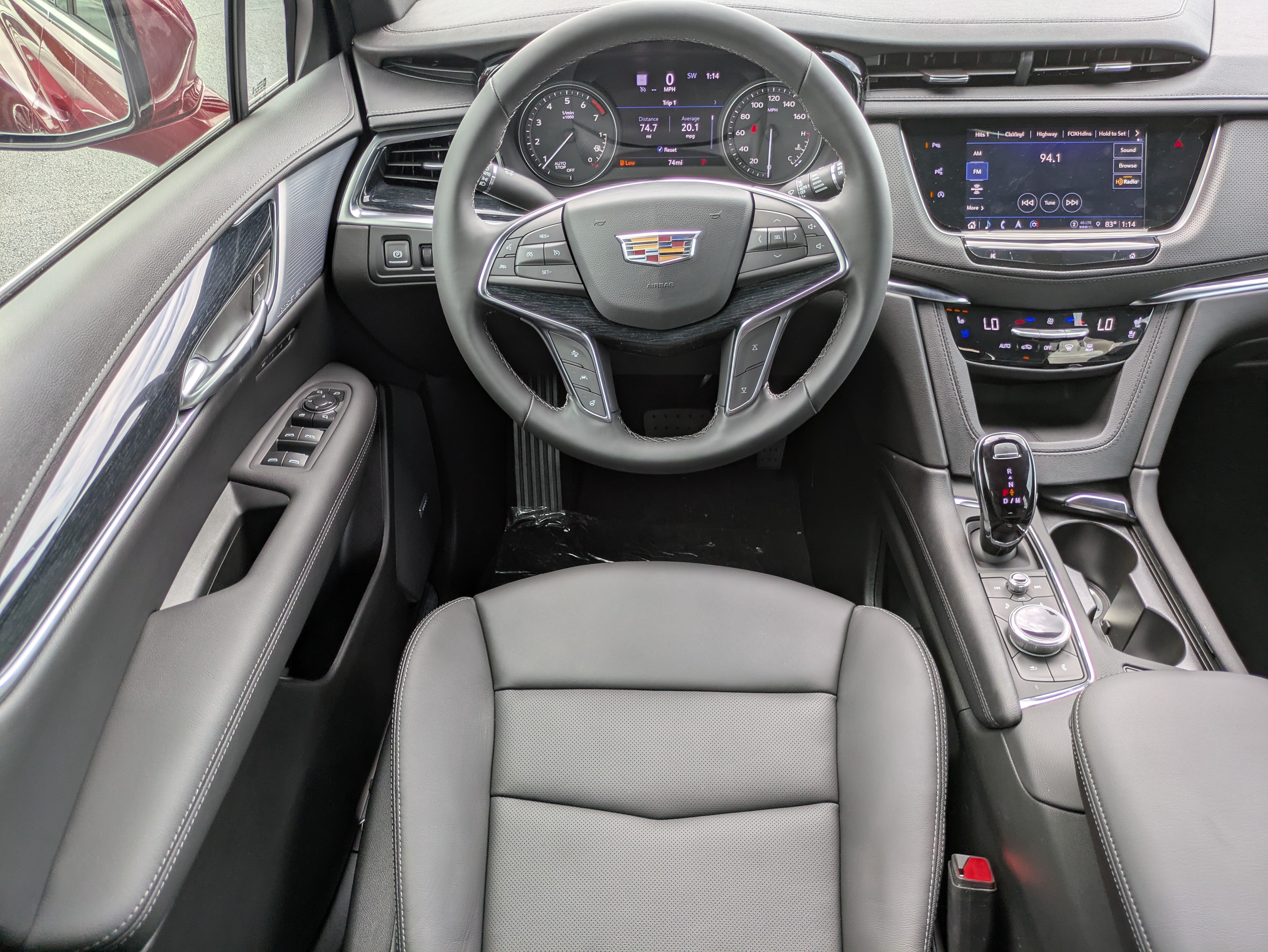 New 2025 Cadillac XT5 Premium Luxury w/ Technology Package FWD image 4