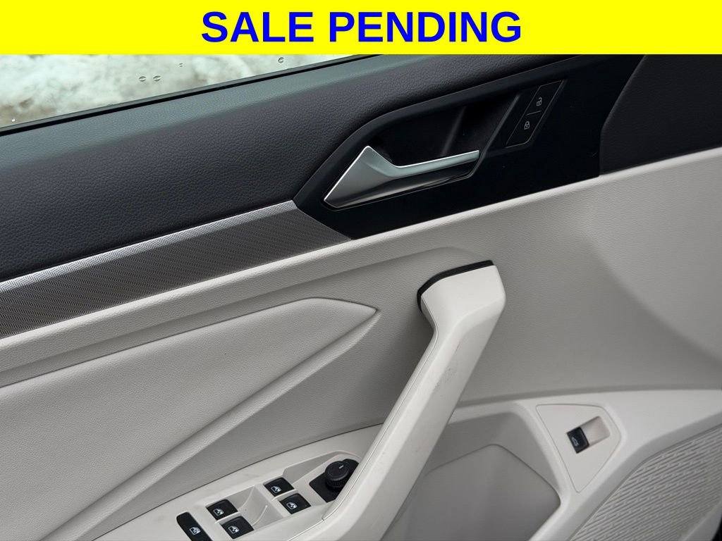 Used 2019 Volkswagen Jetta S image 17