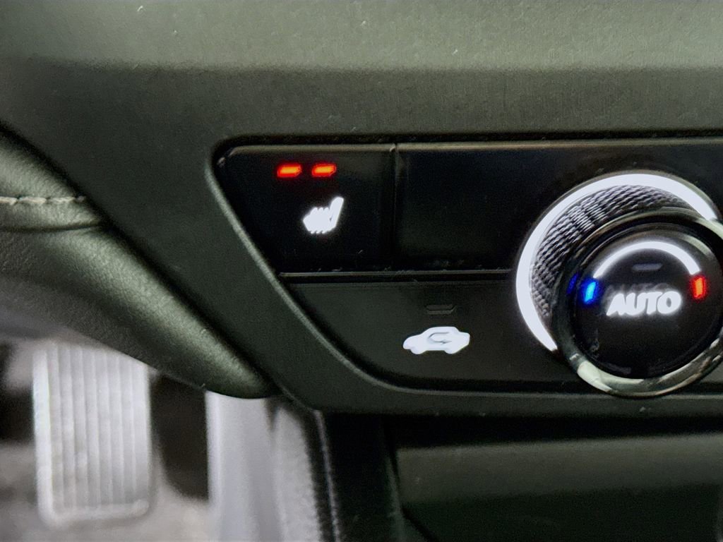 Used 2023 Honda Accord EX image 11