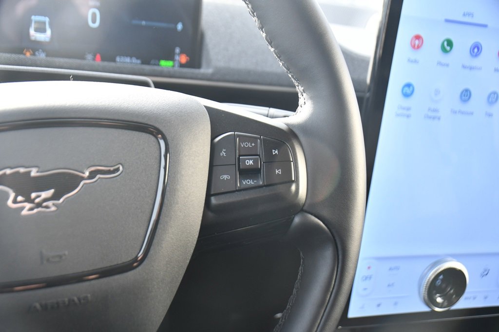 Used 2025 Ford Mustang Mach-E Premium image 33