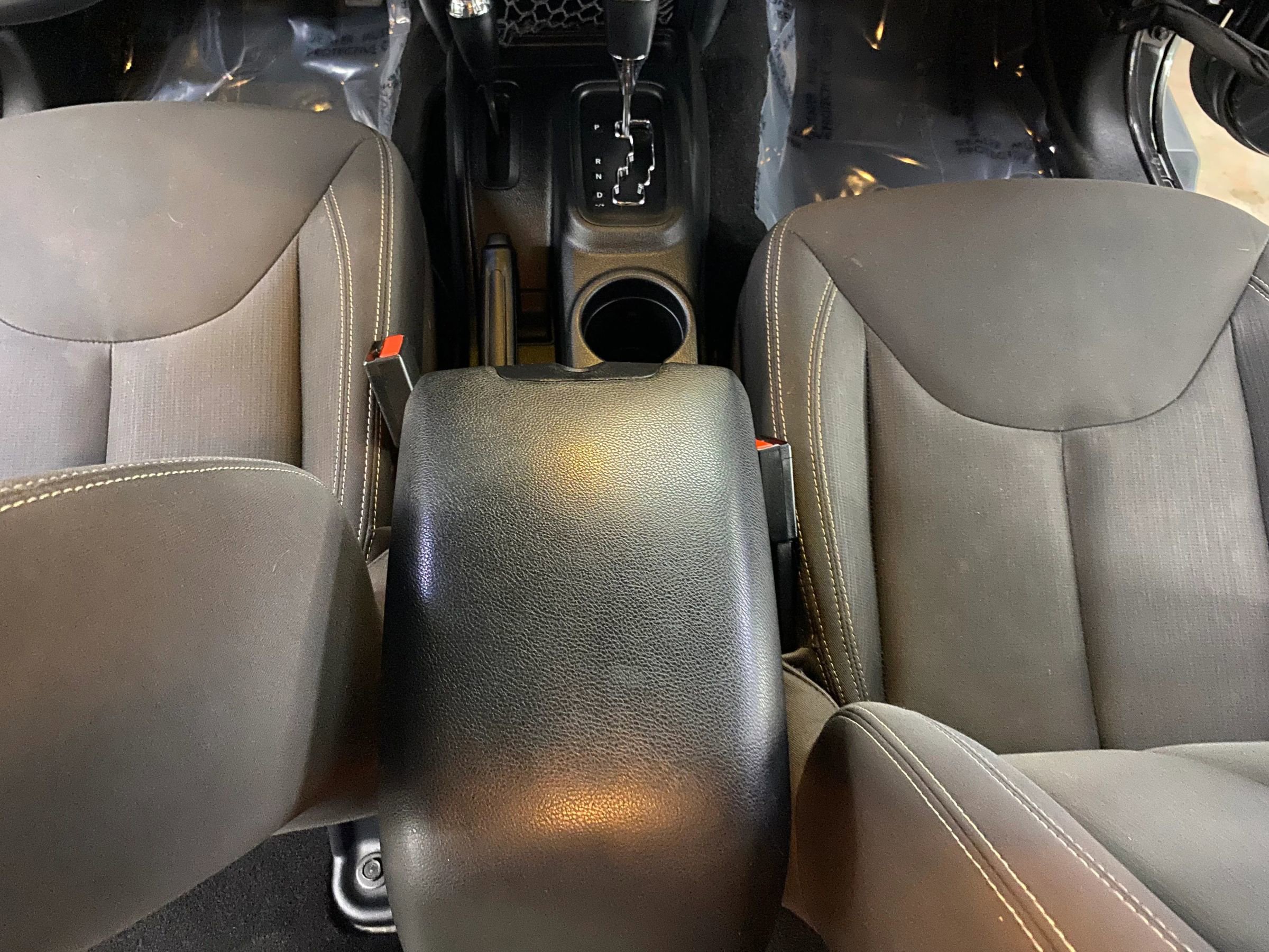 Used 2017 Jeep Wrangler Unlimited Sahara image 19