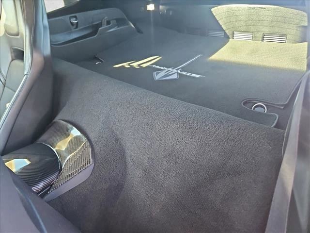 Used 2019 Chevrolet Corvette Stingray Coupe w/ Carbon Flash Badge Package image 18