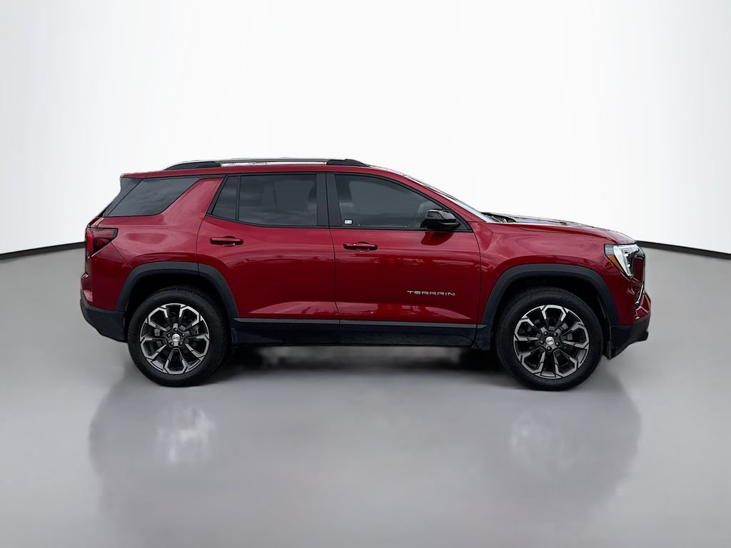 Used 2026 GMC Terrain Elevation w/ Elevation Premium Package FWD image 8