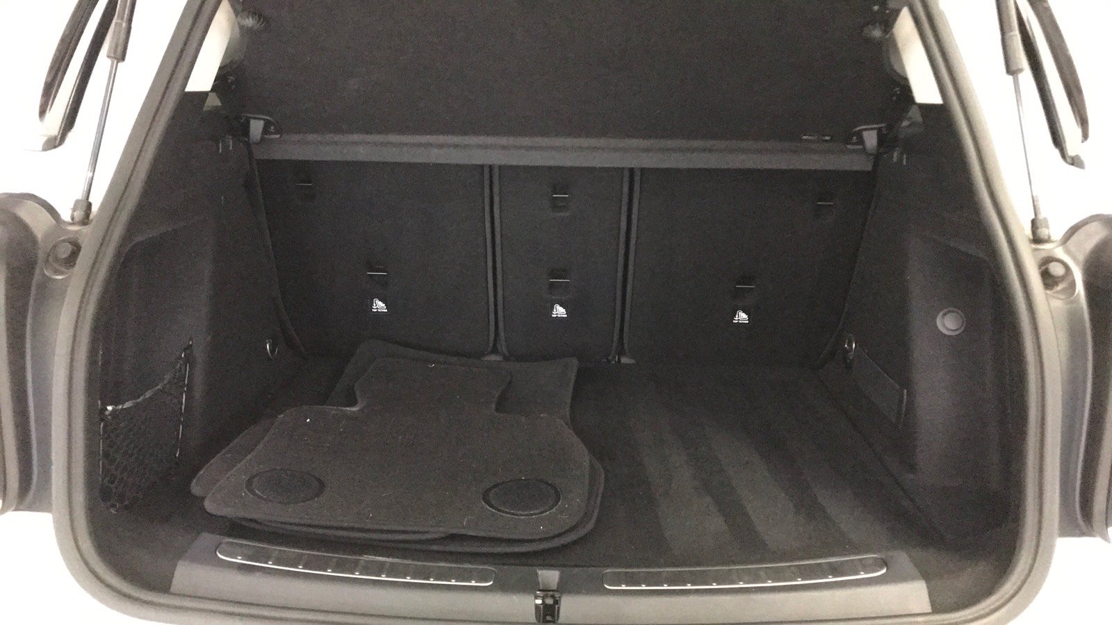 Used 2019 MINI Cooper Countryman w/ Storage Package FWD image 13