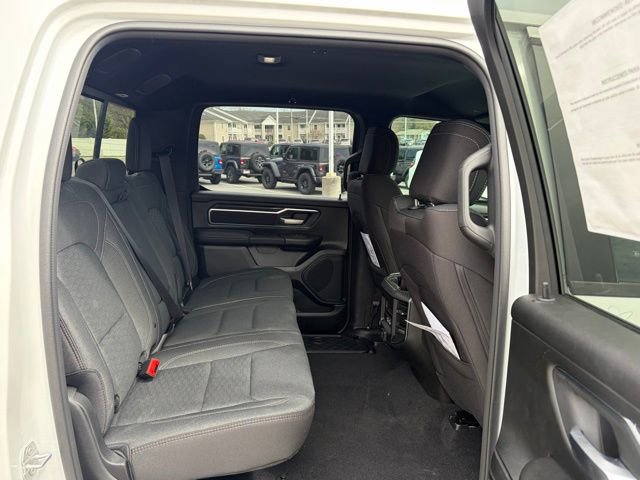 New 2026 RAM 1500 4x4 Crew Cab image 30