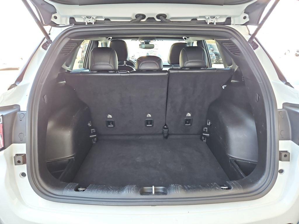 Used 2024 Jeep Compass Limited image 28