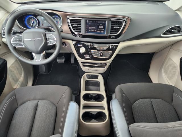 Used 2023 Chrysler Voyager LX FWD image 20