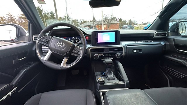 Used 2025 Toyota Tacoma TRD Off-Road image 10
