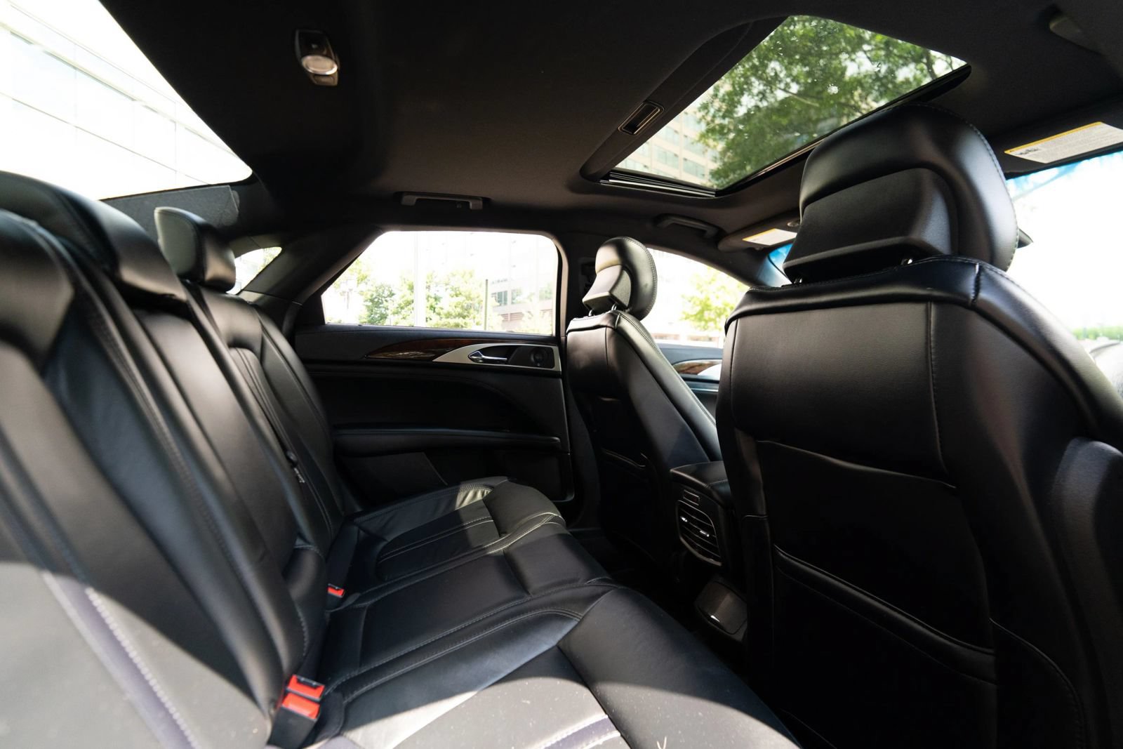 Used 2019 Lincoln MKZ Reserve w/ Reserve Plus Package AWD/4WD image 17
