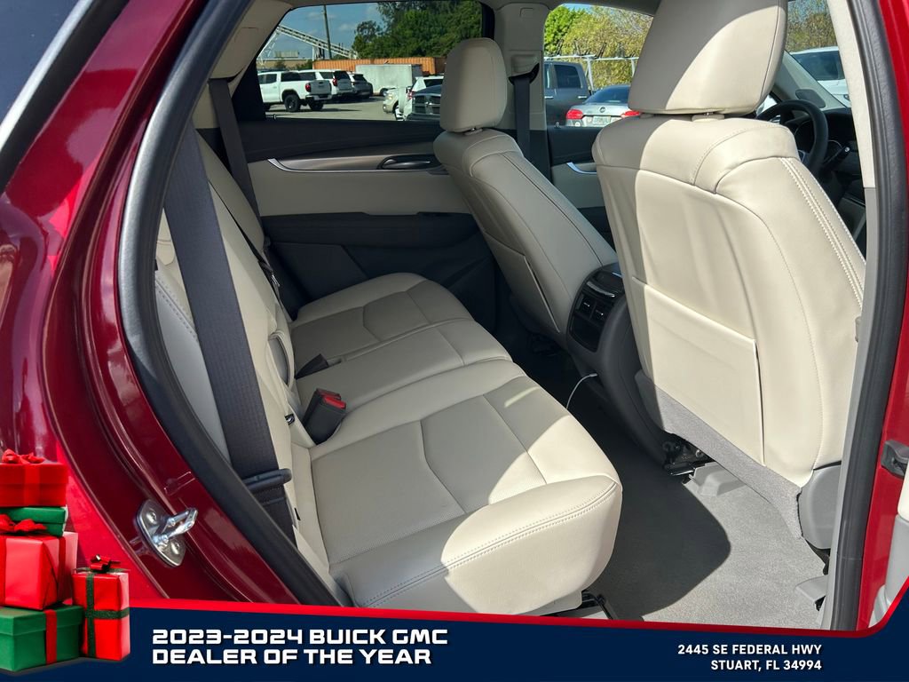 Used 2025 Cadillac XT5 Premium Luxury image 17