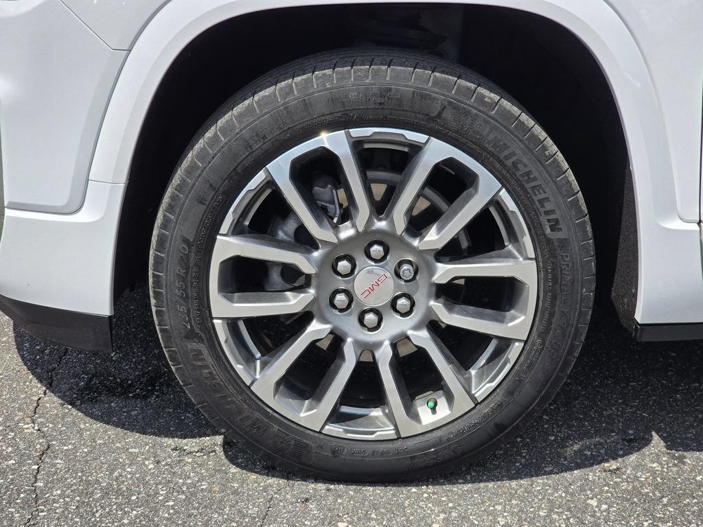 Used 2023 GMC Acadia Denali w/ Denali Technology Package AWD/4WD image 12