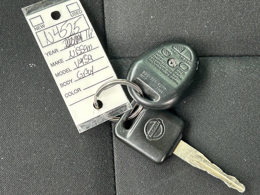 Used 2016 Nissan Versa S FWD image 13