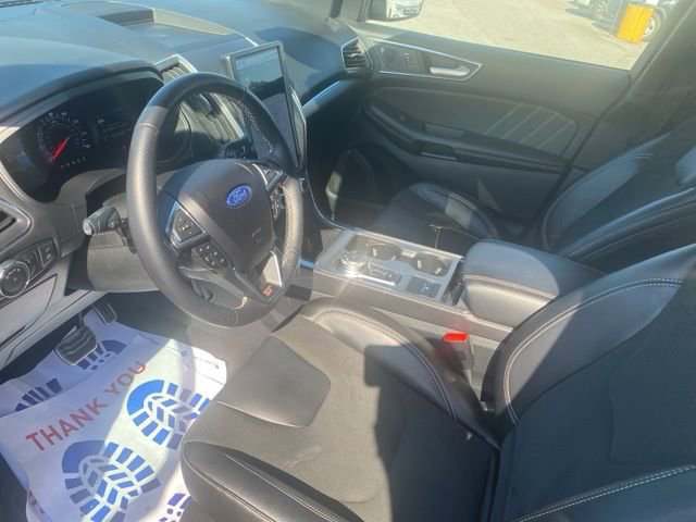 Used 2022 Ford Edge ST image 16