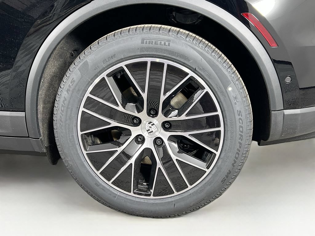 New 2026 Porsche Macan 4 Electric AWD/4WD image 33