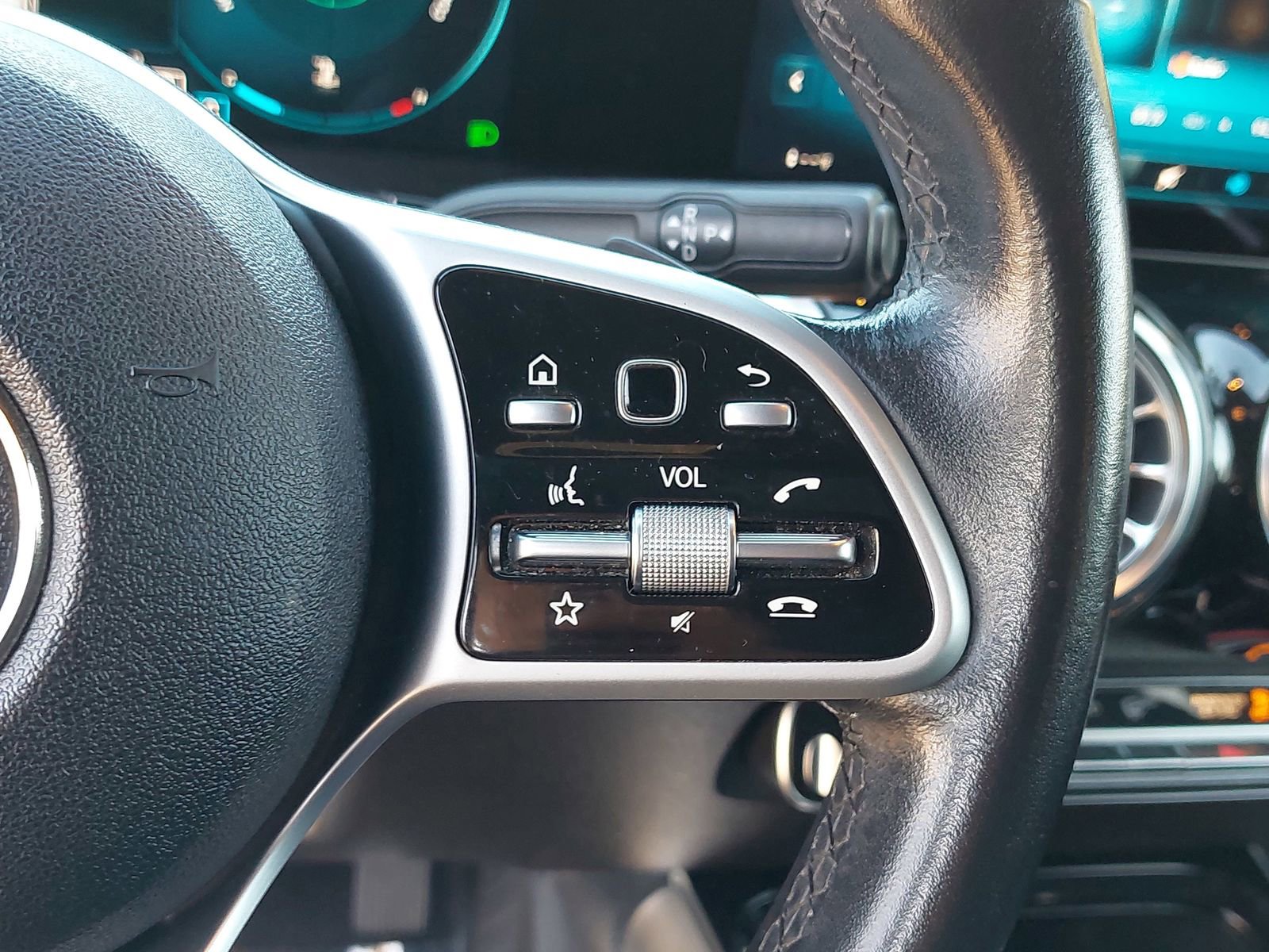 Used 2021 Mercedes-Benz GLB 250 image 18