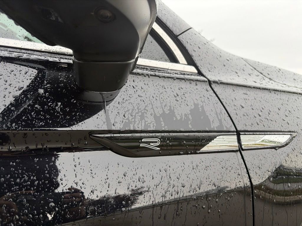 Used 2022 Volkswagen Tiguan SEL R-Line AWD/4WD image 27