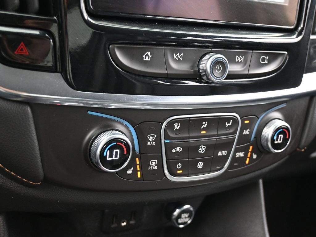 Used 2018 Chevrolet Traverse LT image 22