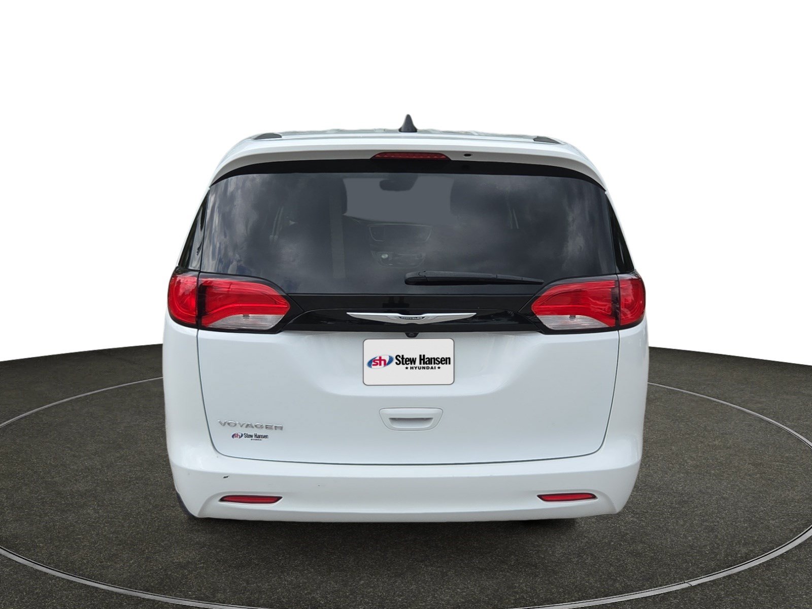 Used 2023 Chrysler Voyager LX FWD image 5