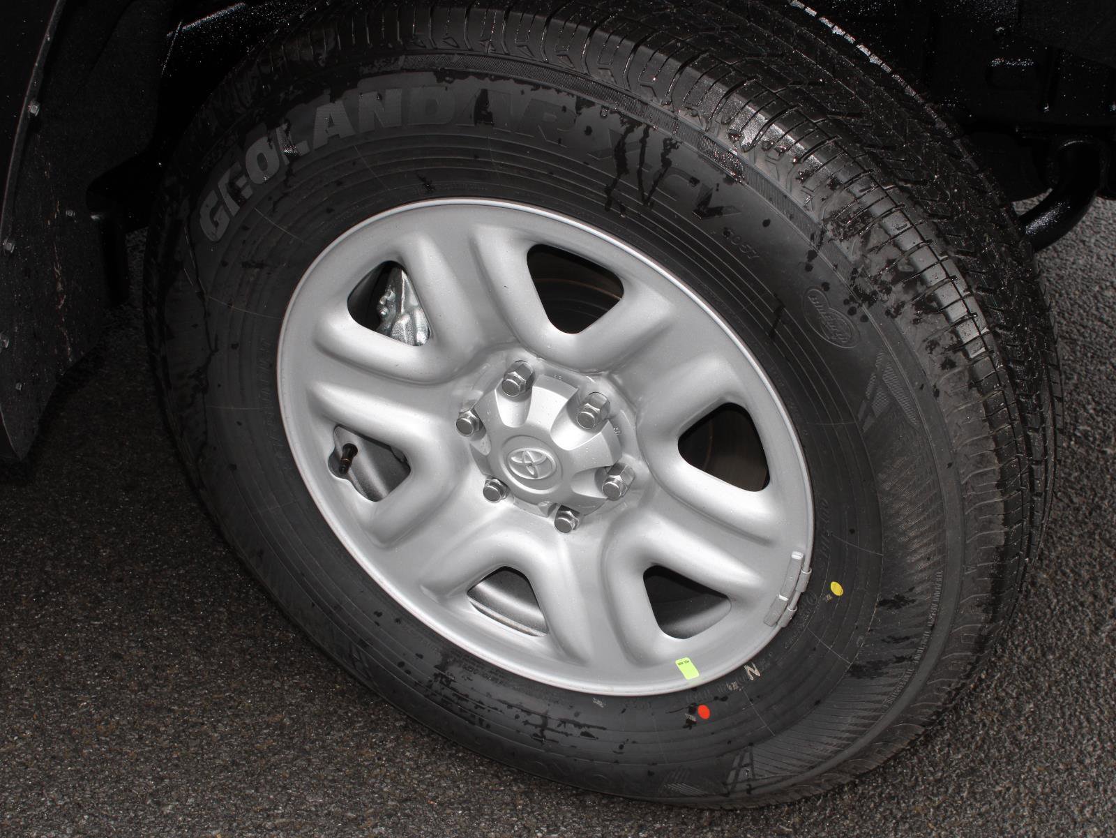 New 2026 Toyota Tundra SR AWD/4WD image 17