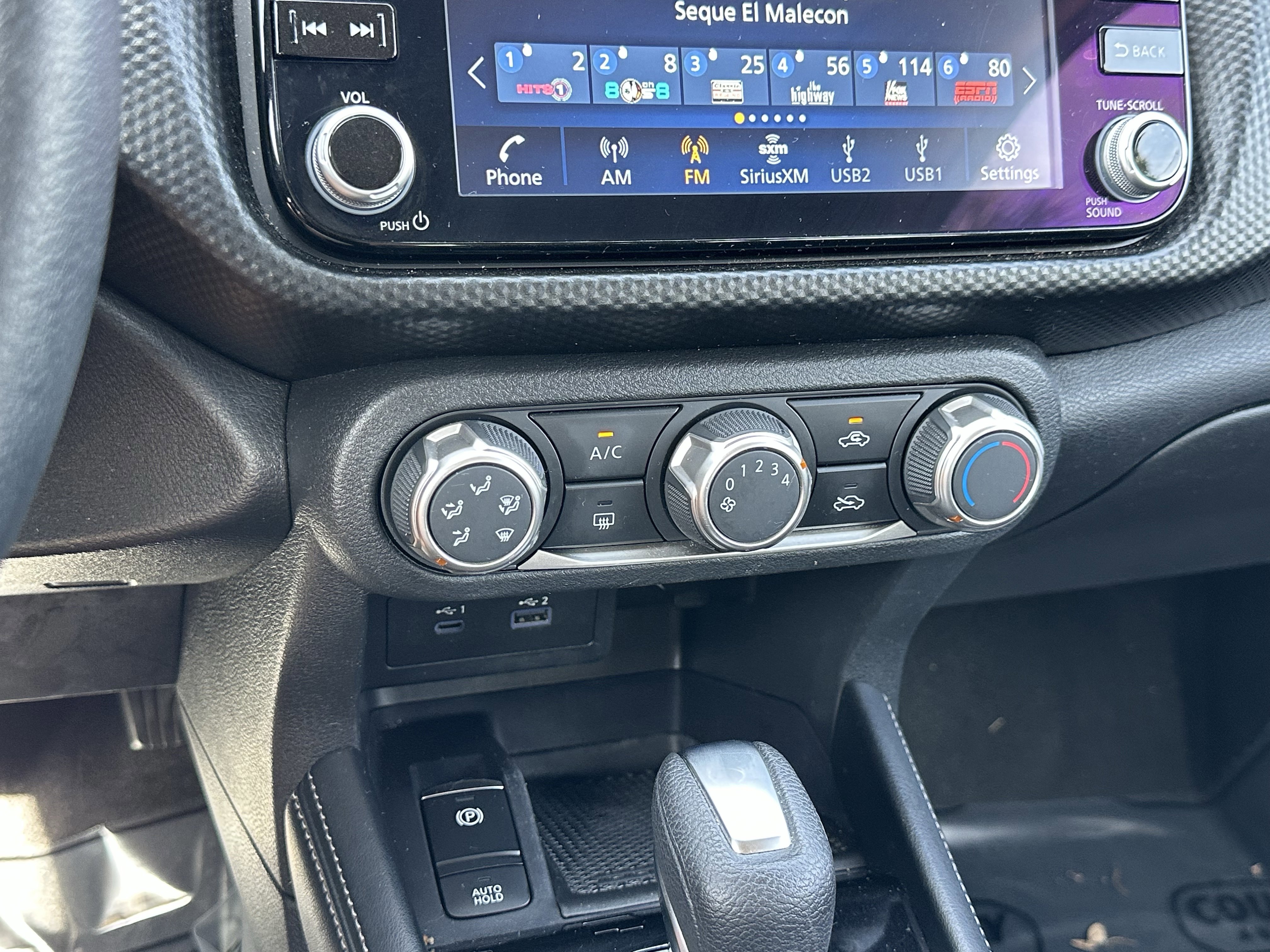 Certified 2024 Nissan Kicks SV image 25