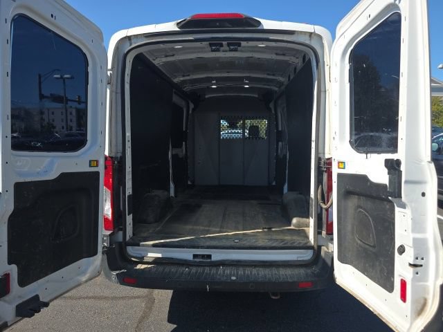 Used 2019 Ford Transit 250 148 Medium Roof RWD image 6