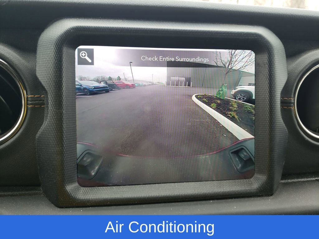 Used 2021 Jeep Gladiator Overland image 22