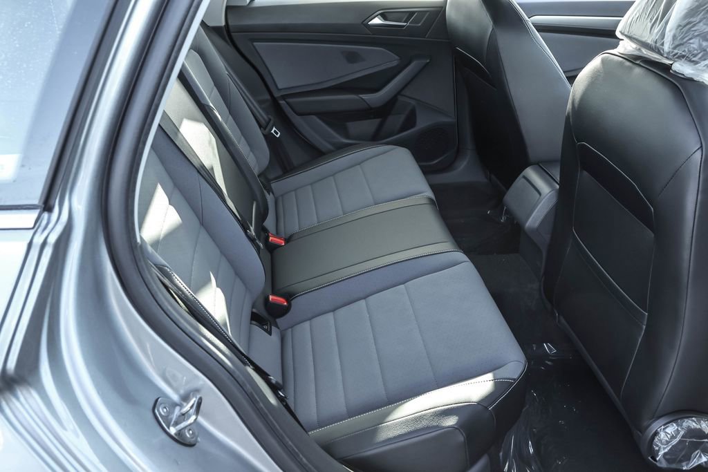 New 2026 Volkswagen Jetta SE image 38