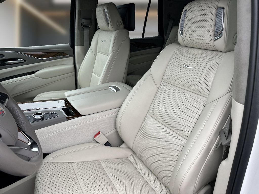 Certified 2024 Cadillac Escalade Premium Luxury Platinum w/ LPO, Floor Liner Package image 7