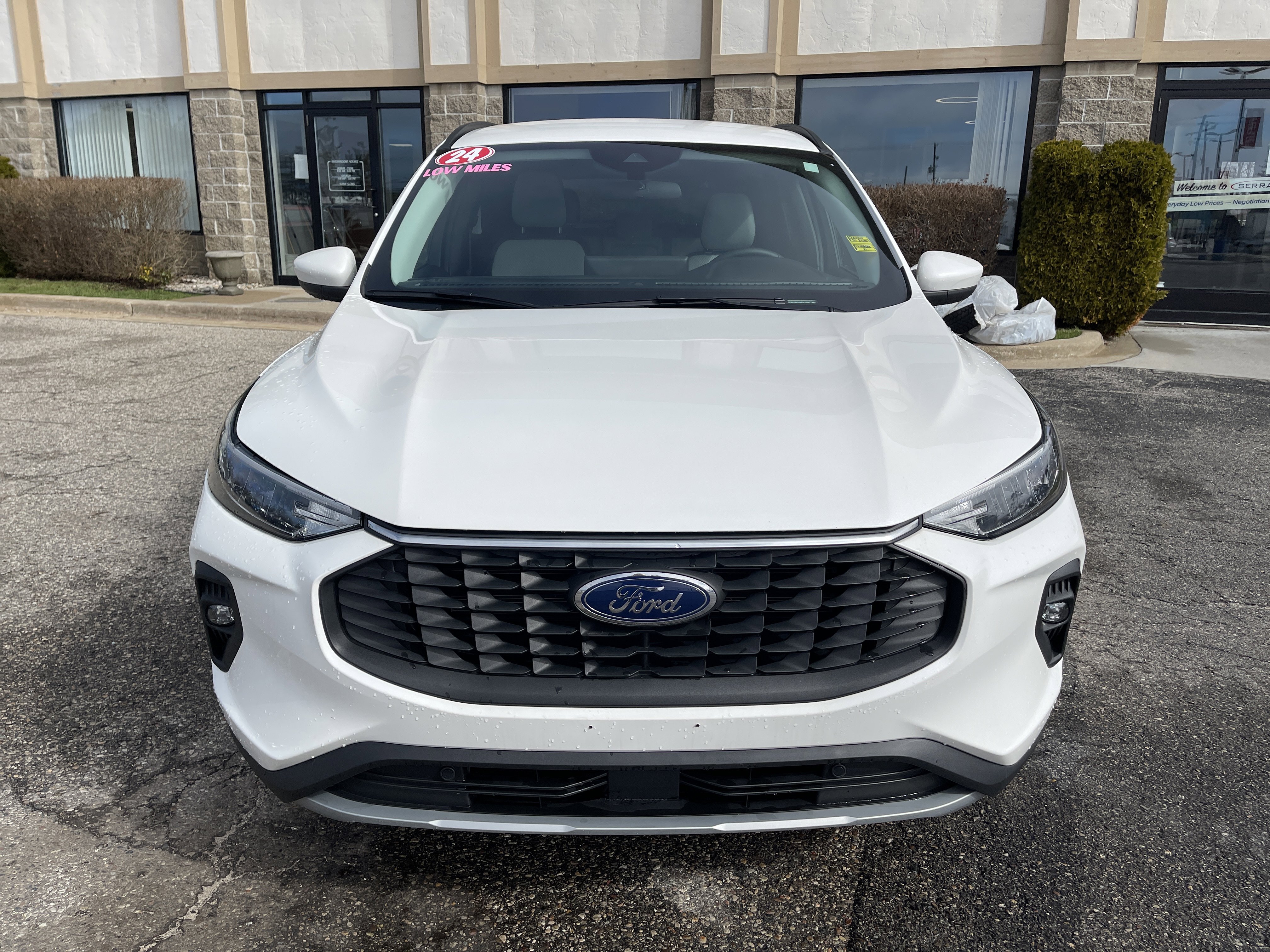 Used 2024 Ford Escape SE FWD image 8