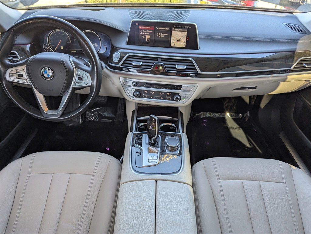 Used 2018 BMW 740i image 6