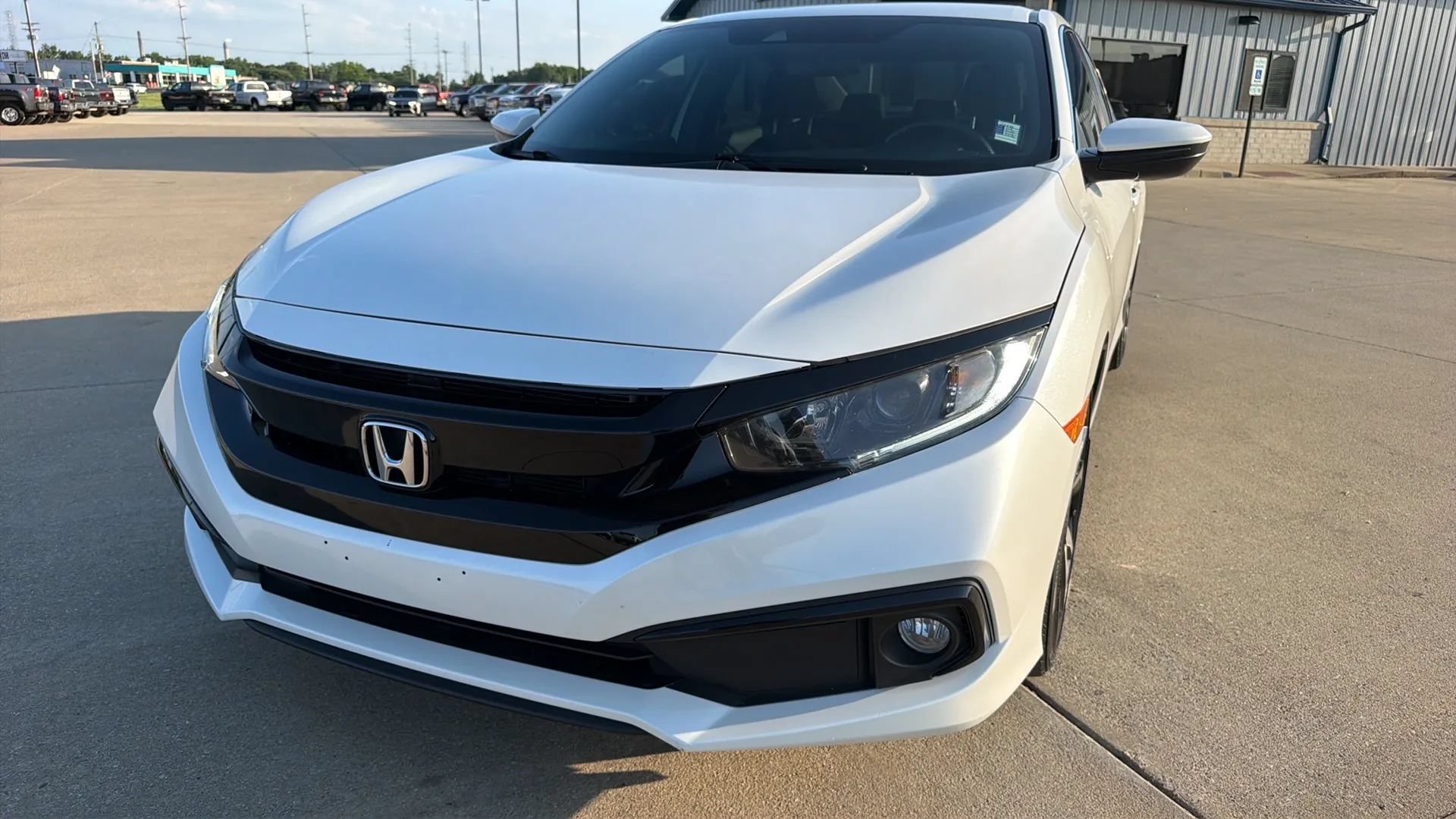 Used 2019 Honda Civic Sport image 4