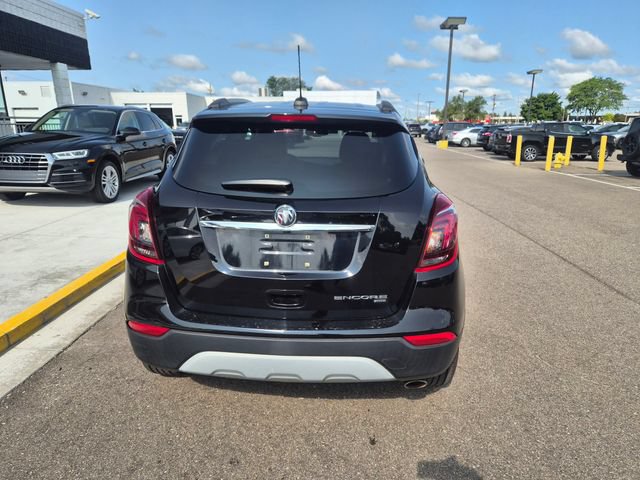 Certified 2020 Buick Encore Preferred w/ Safety Package AWD/4WD image 9